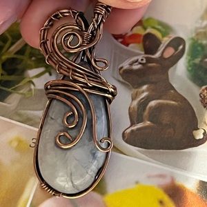 NEW Rainbow🌈moonstone necklace